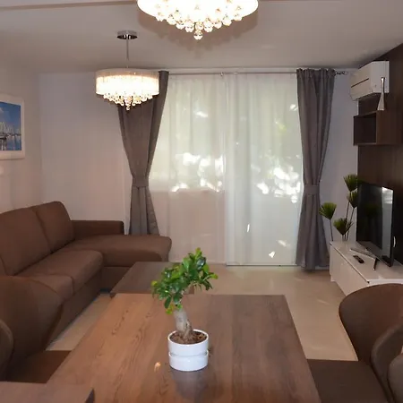 Mango Apartment *