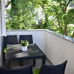 Mango Apartman *