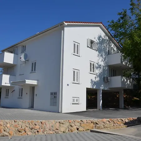 Mango Apartman *
